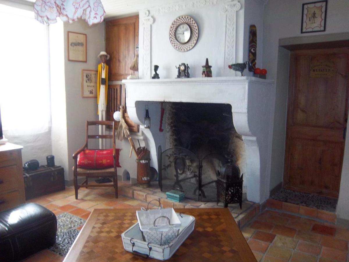 Bed and Breakfast La Girondine Galgon Esterno foto