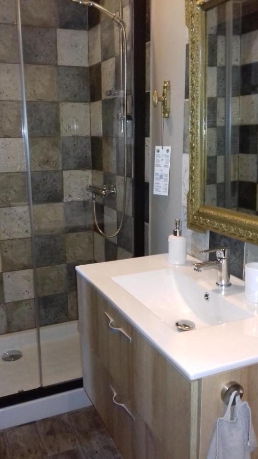Bed and Breakfast La Girondine Galgon Esterno foto