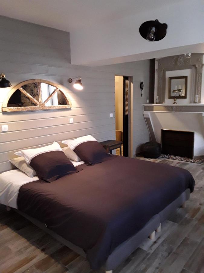 Bed and Breakfast La Girondine Galgon Esterno foto