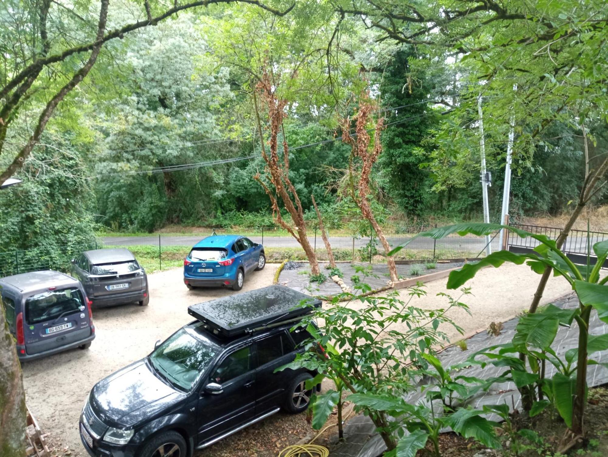 Bed and Breakfast La Girondine Galgon Esterno foto