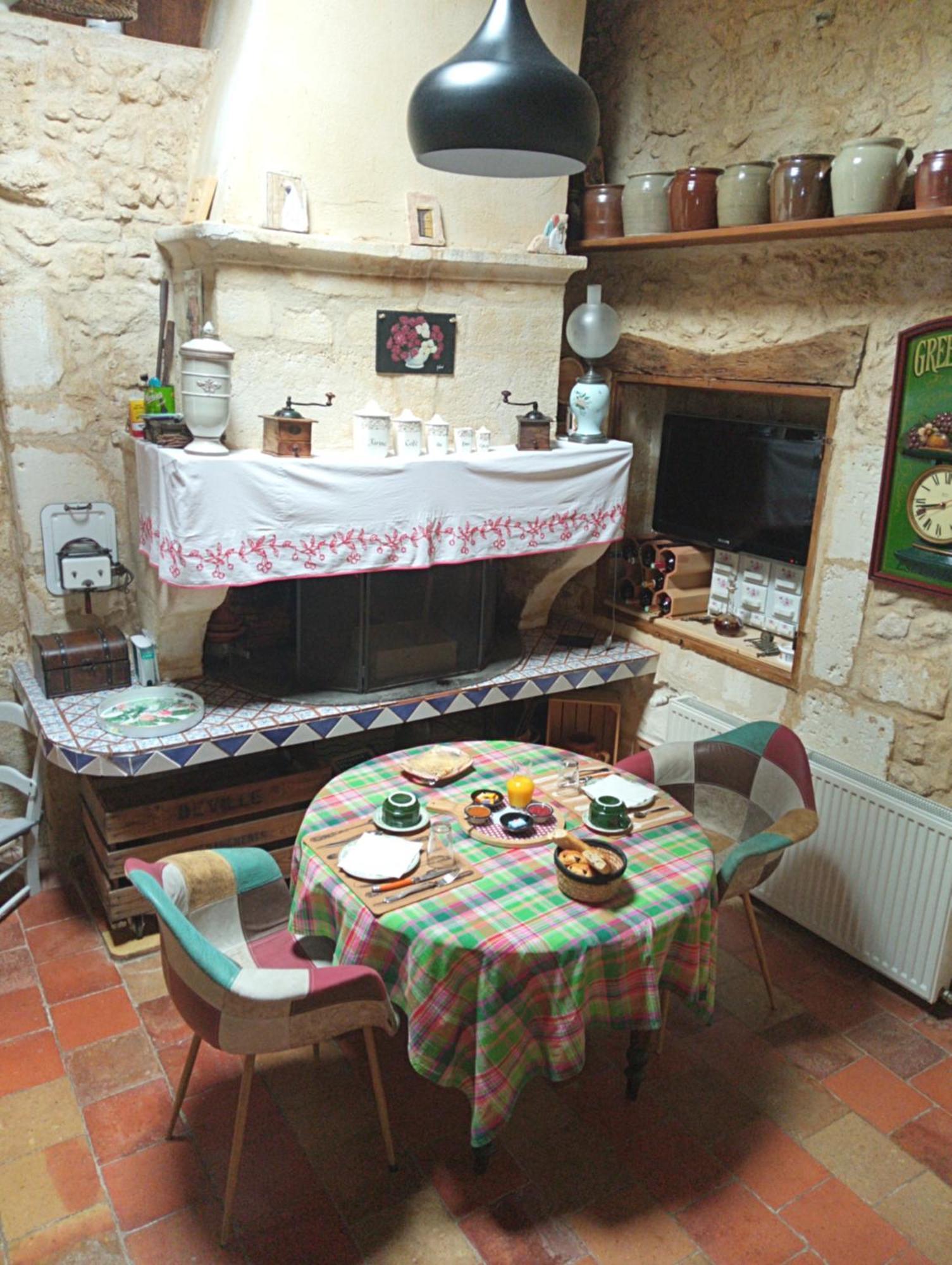 Bed and Breakfast La Girondine Galgon Esterno foto