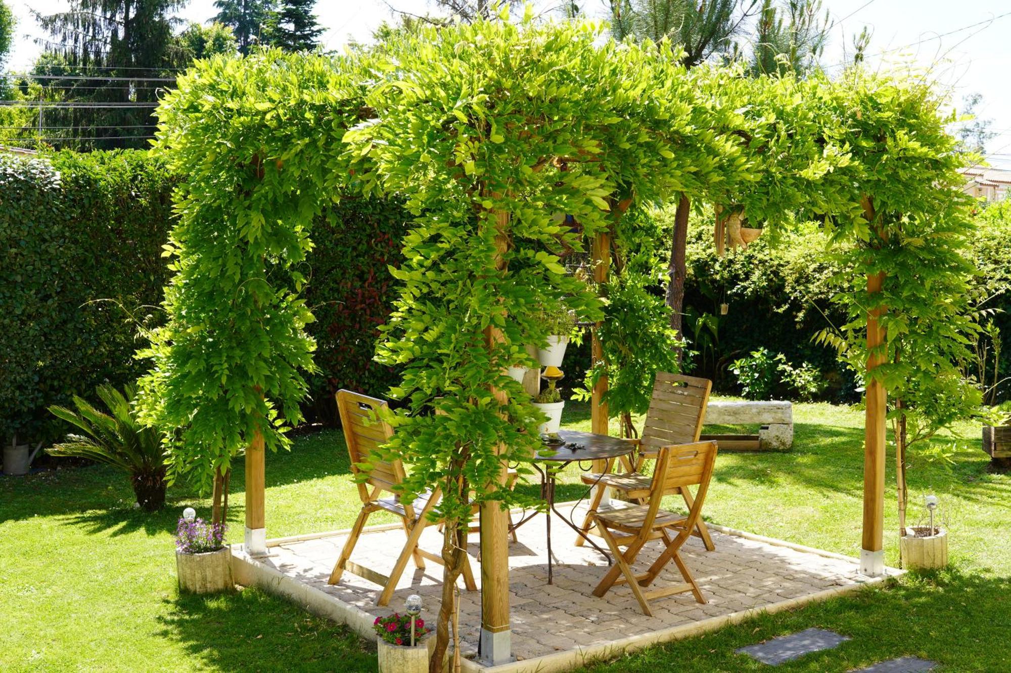 Bed and Breakfast La Girondine Galgon Esterno foto